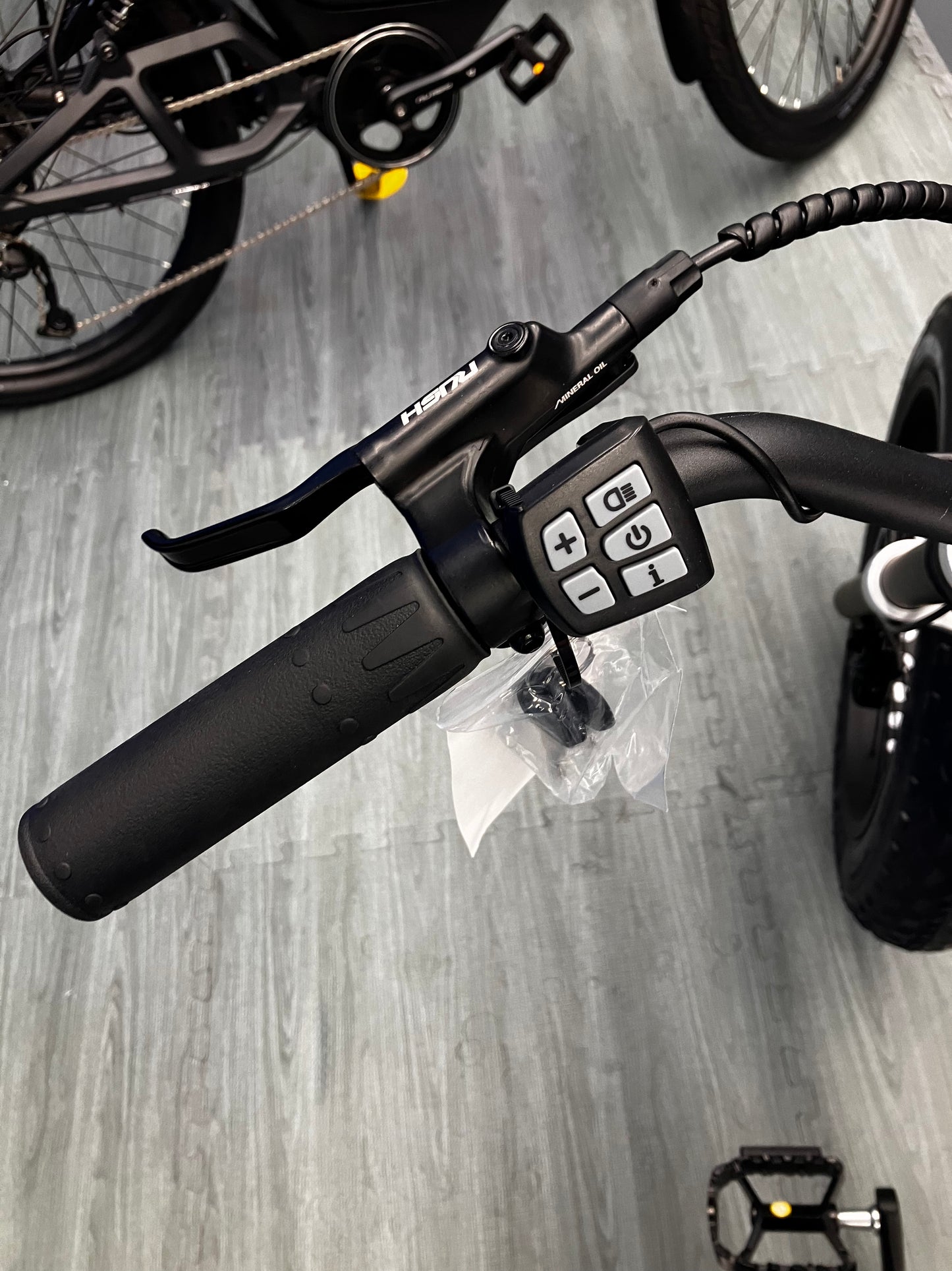 Anza 750s- Monday Motorbikes $600 OFF!!